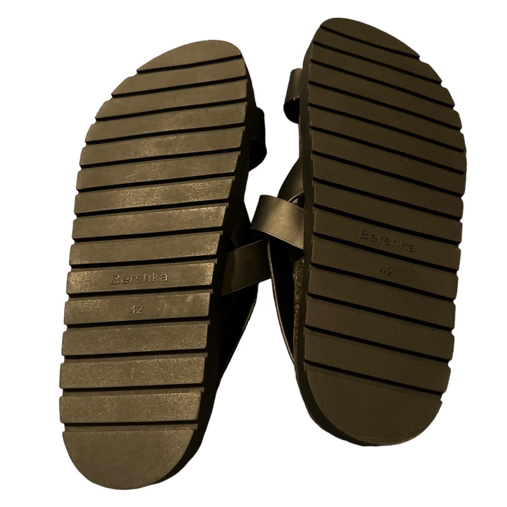 Bershka men sandals. New condition